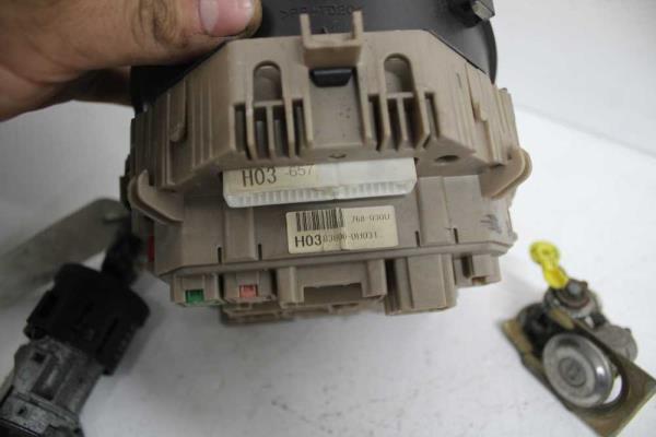 BOITIER COMPLET CITROEN C1 / PEUGEOT 107 / TOYOTA AYGO 1.4 DIESEL - Vue 3